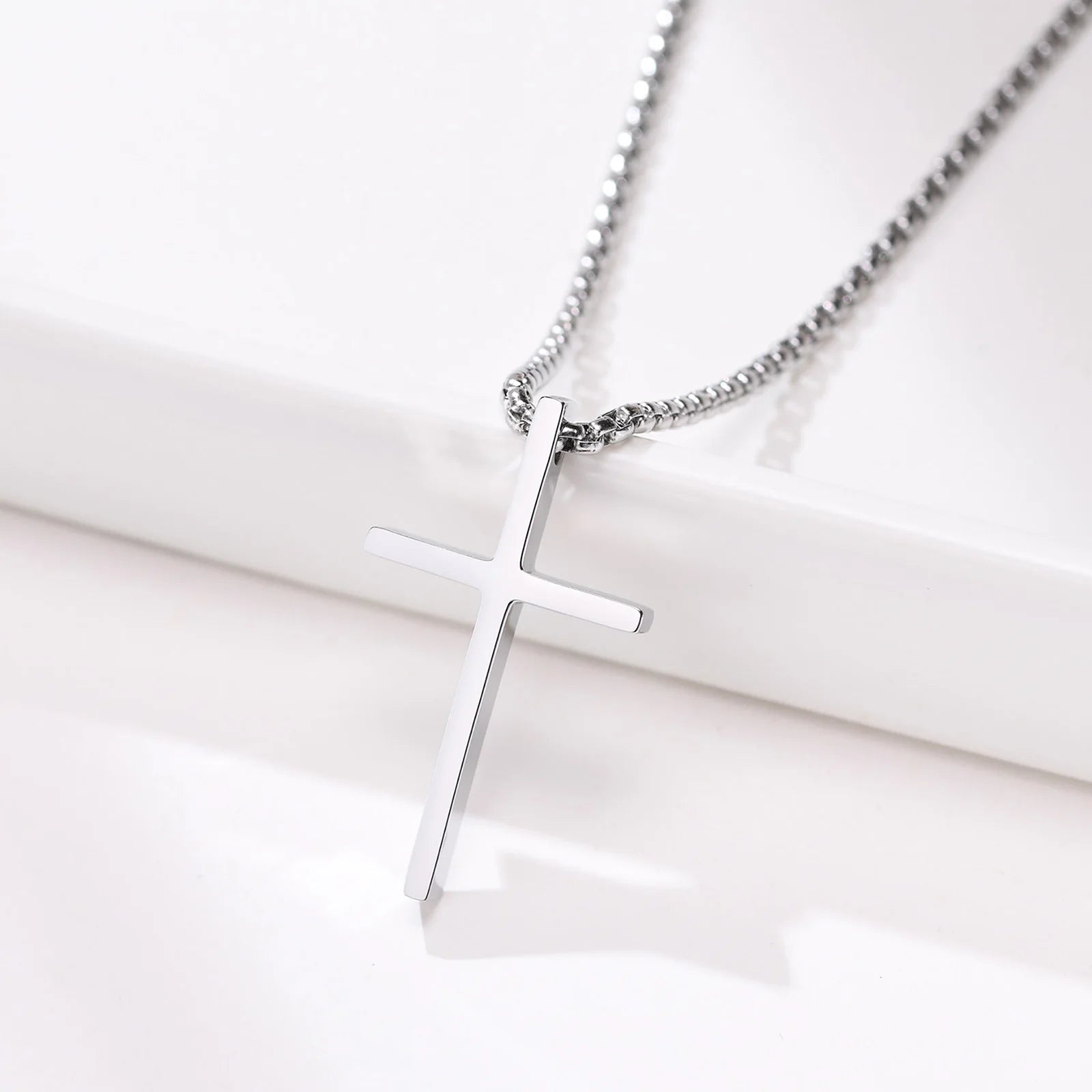 Colar de aço inox Duplo Crucifixo Simples Casual